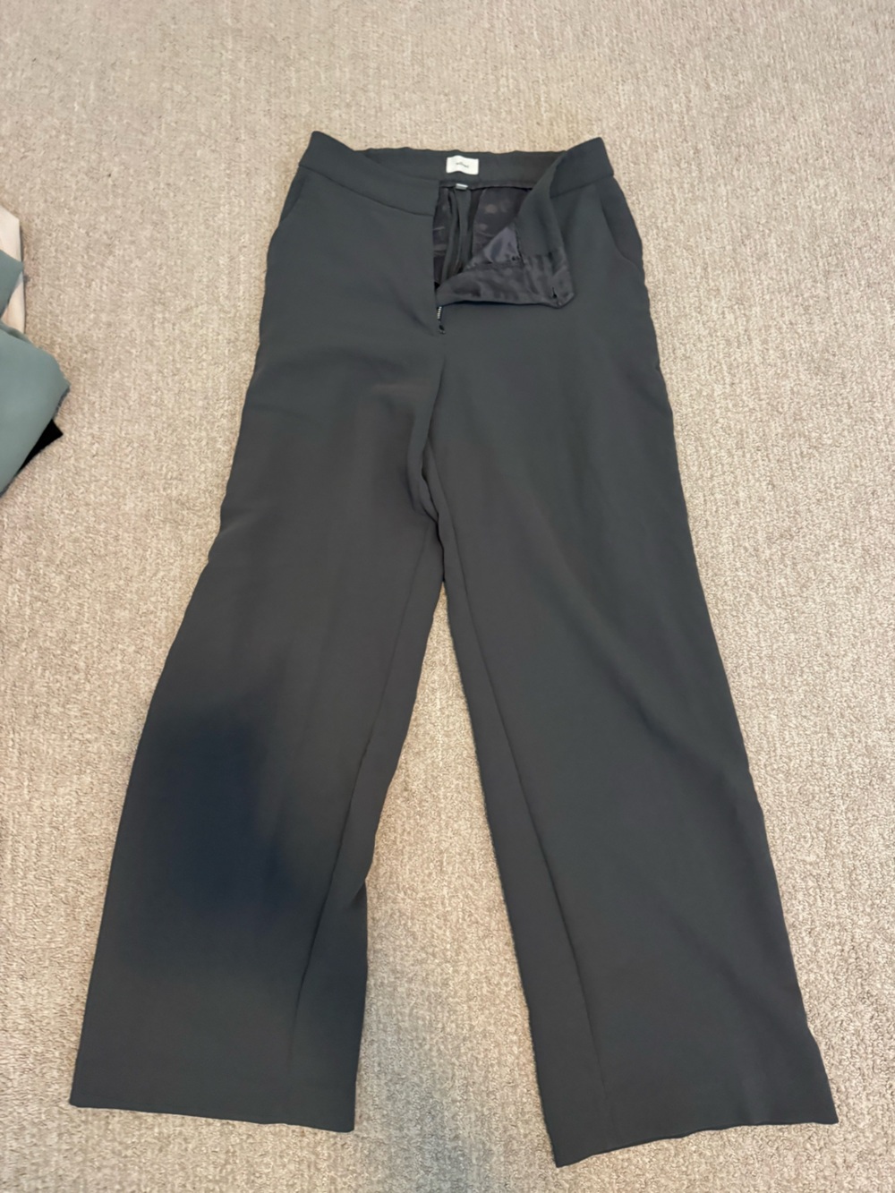 Aritzia Limitless Pants - Gray size 8 Regular